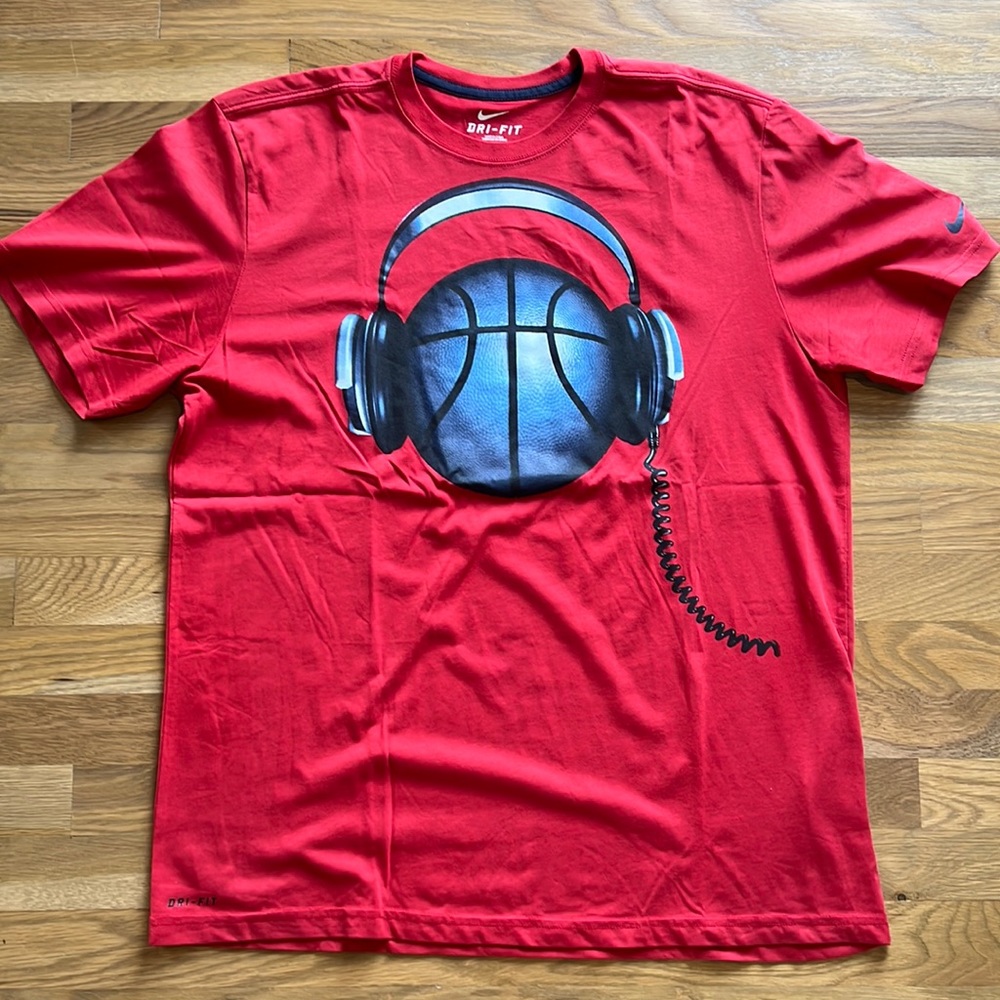 Nike Dri-Fit Tee Shirt